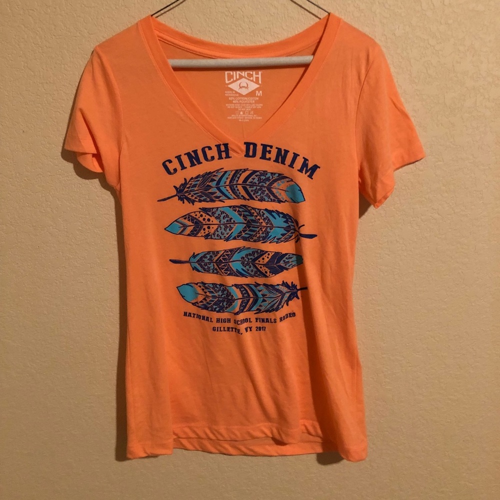 Cinch v neck tee